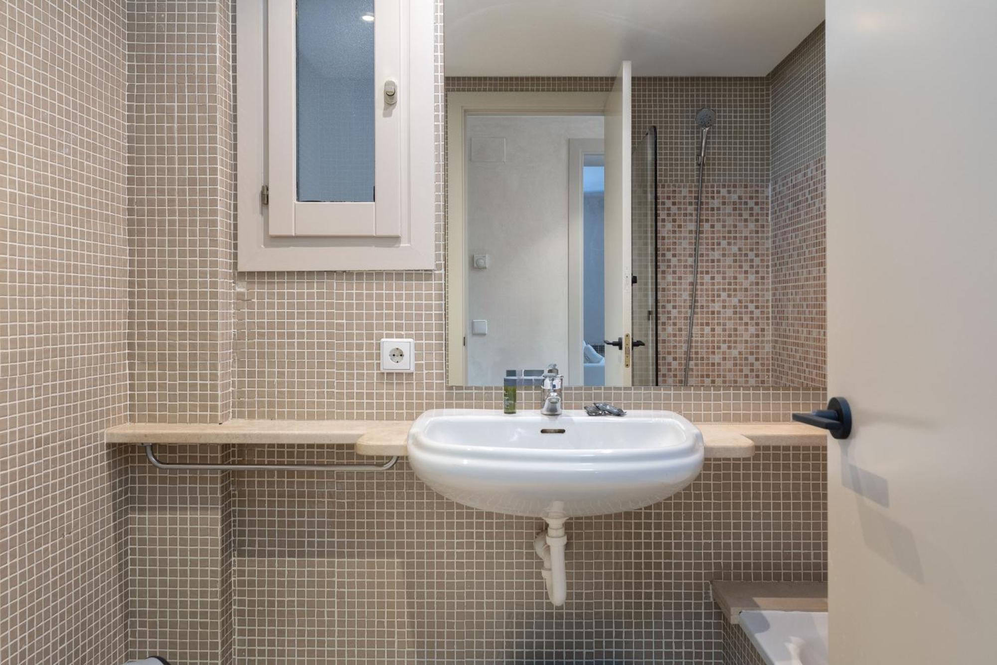 Flateli Pou Rodo 3 Apartment ชีโรนา ภายนอก รูปภาพ